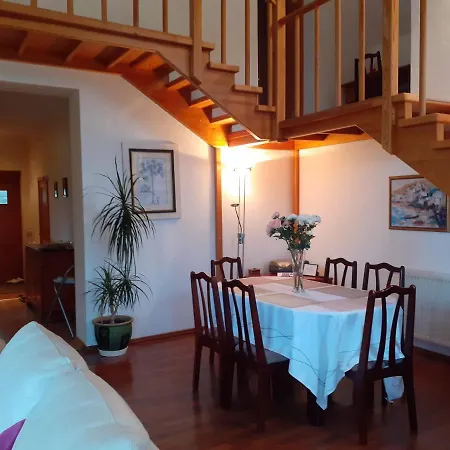 Nyaraló Forest Edge House